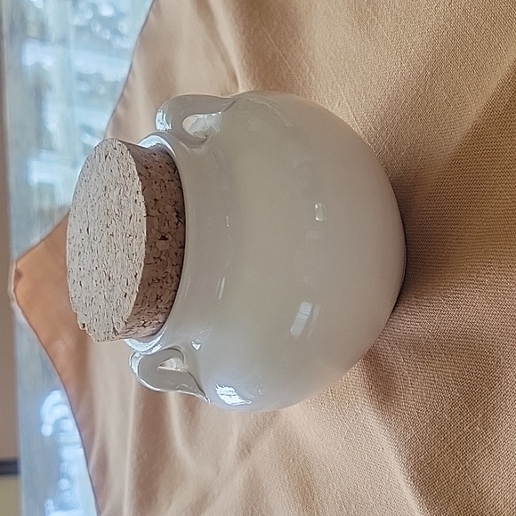 Two super cute small jugs with cork lids - Picture 3 of 15